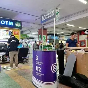 Módulo en evento relacionado con módulos publicitarios en pvc