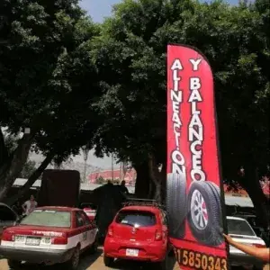Referencia de campaña relacionado con banderines publicitarios