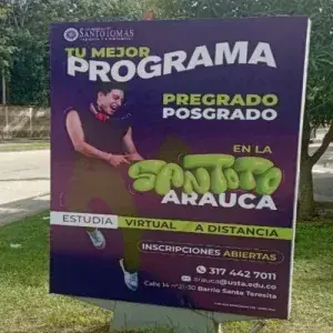 Publicidad vertical relacionado con mupis publicitarios