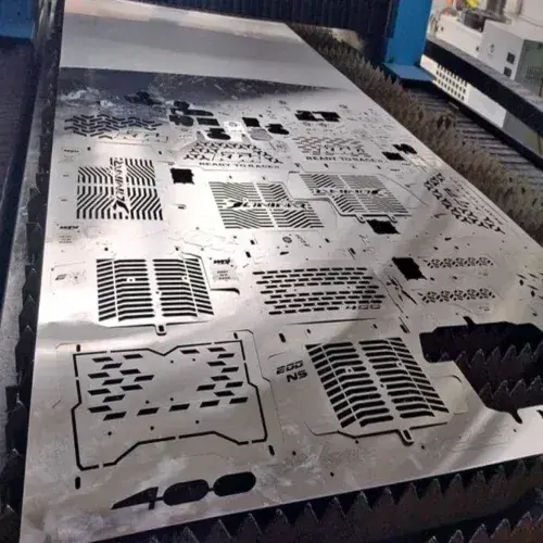 Piezas pequeñas relacionado con corte láser en metal